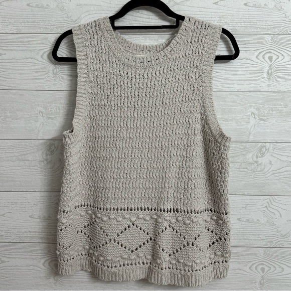 Universal Thread Tops - Universal Thread Women’s Tan Crocheted Sleeveless Top. Size XL